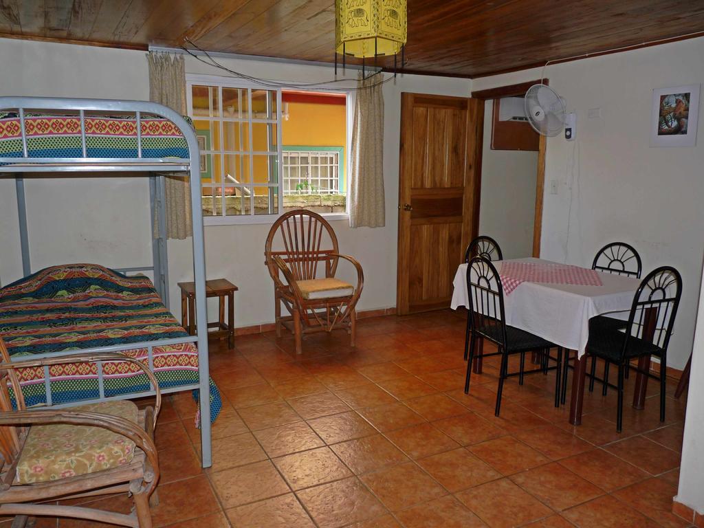 Hotel Posada Isla Chica Bocas del Toro Bilik gambar