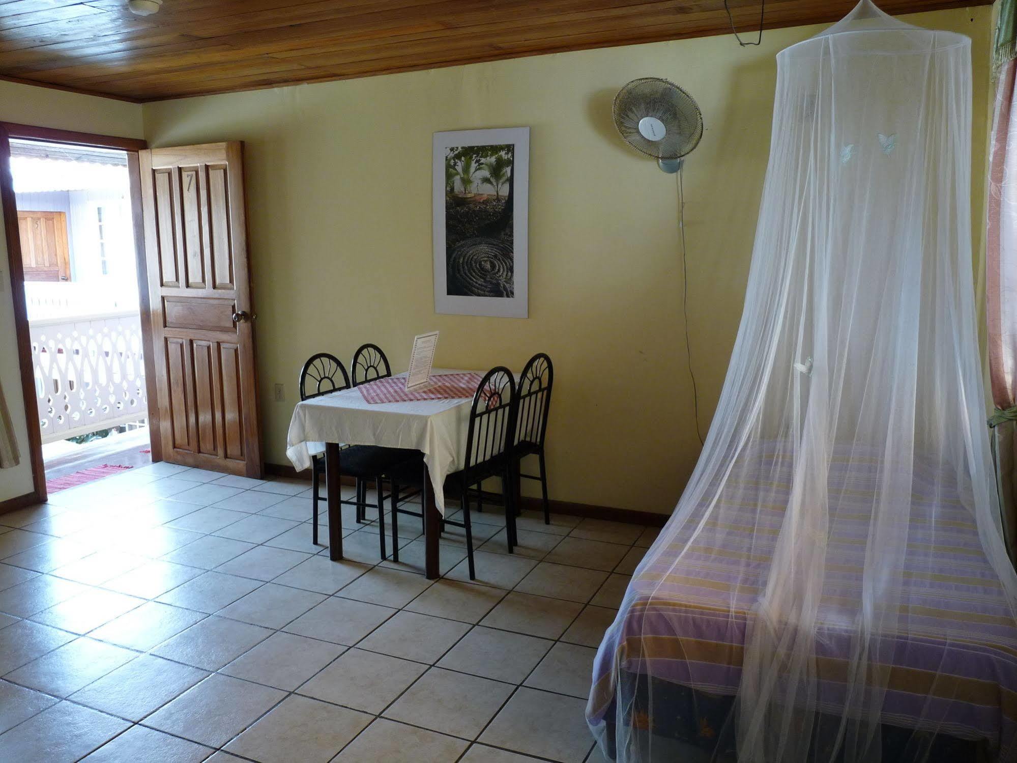 Hotel Posada Isla Chica Bocas del Toro Luaran gambar